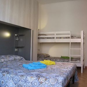 M1 Pasteur Holiday Home